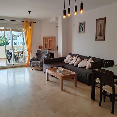 Seaview Apartment With Great Amenities & Facilities Benalmadena Exterior photo