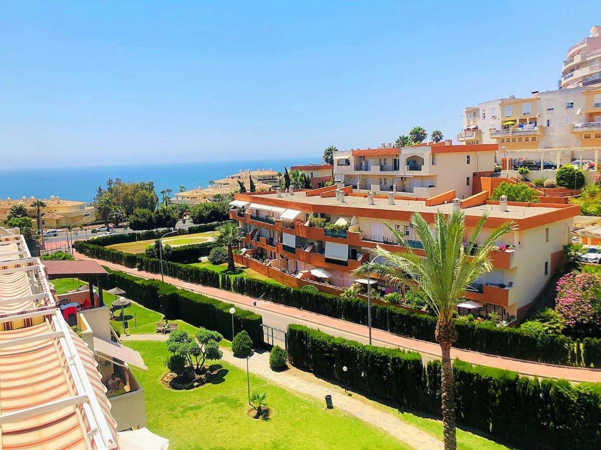 Seaview Apartment With Great Amenities & Facilities Benalmadena Exterior photo